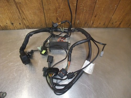 Ducati st3 2006 fusebox ecu - st3,