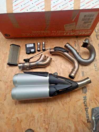 Genuine ducati exhuast for - exhuast,